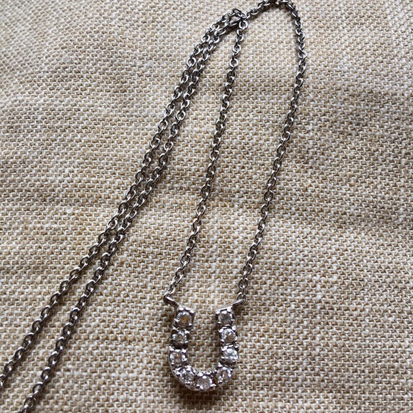Sweet Diamond Crystal Horseshoe Horse Shoe Silver Necklace - Picture 4 of 8